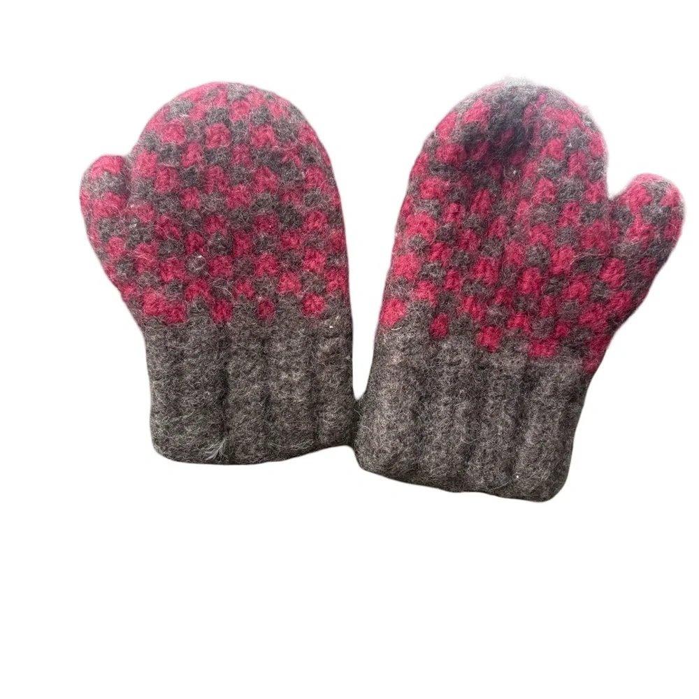 Scandinavian Red & Brown Wool Geometric Design Children’s Mittens